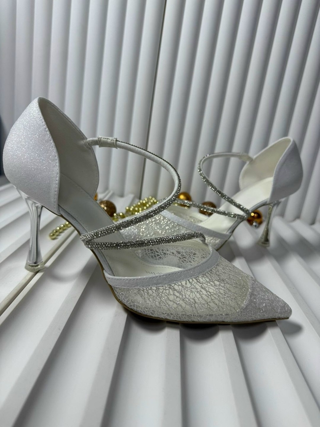 ,нарядные босоножки,женские свадебные туфли,серебристые туфли,каблуки шпильки