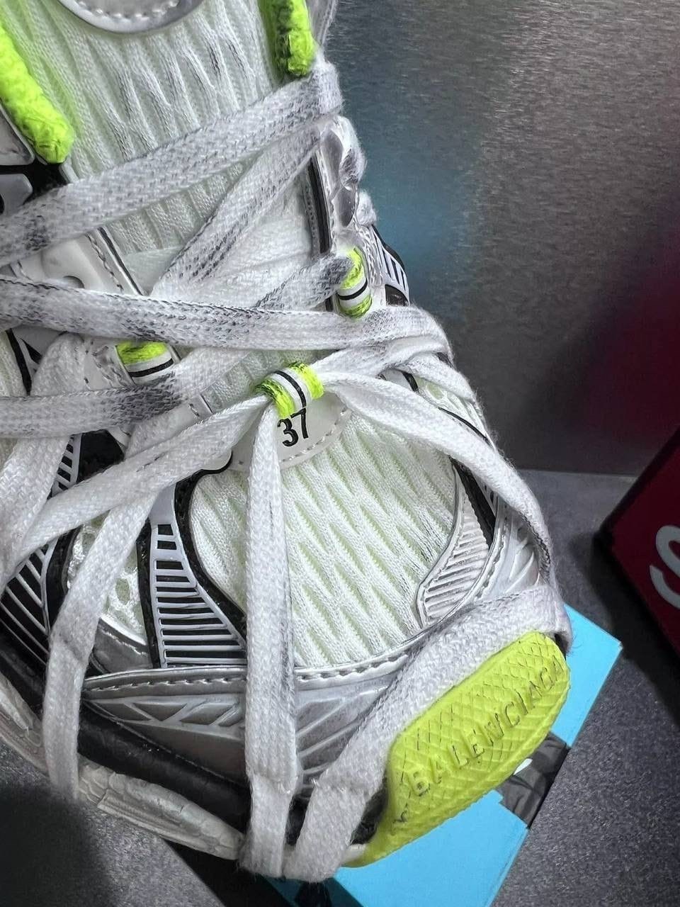 кроссовки balenciaga женские,кроссовки balenciaga,кроссовки balenciaga wmns track.2 sneaker grey neon yellow,кроссовки balenciaga runner,кроссовки balenciaga track