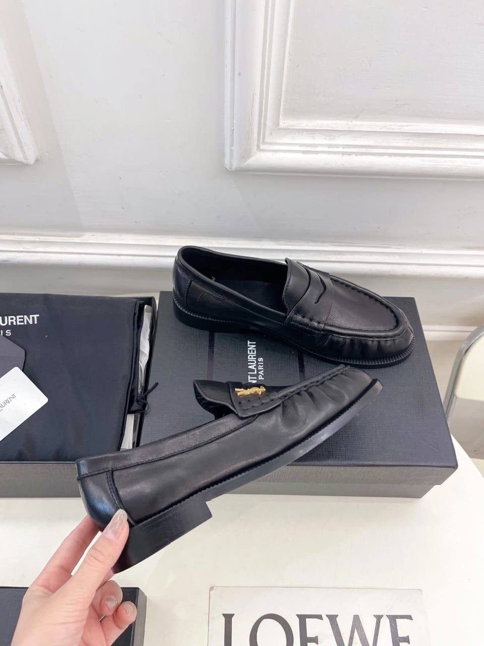 лоферы saint laurent черный,лоферы yves saint laurent,женские лоферы,кожаные лоферы,