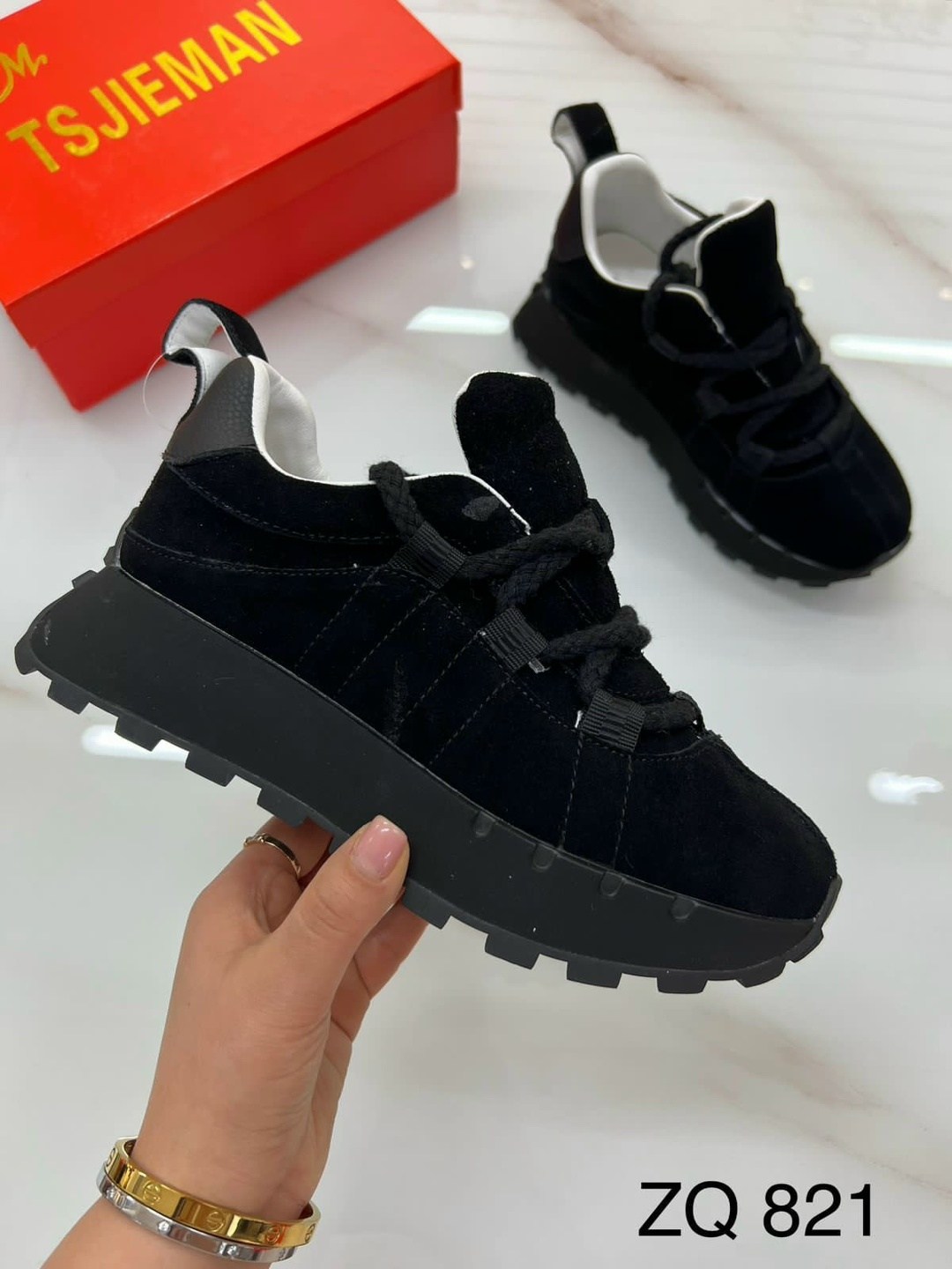 ,женские кроссовки,кроссовки комбинированные,черные кроссовки,женская