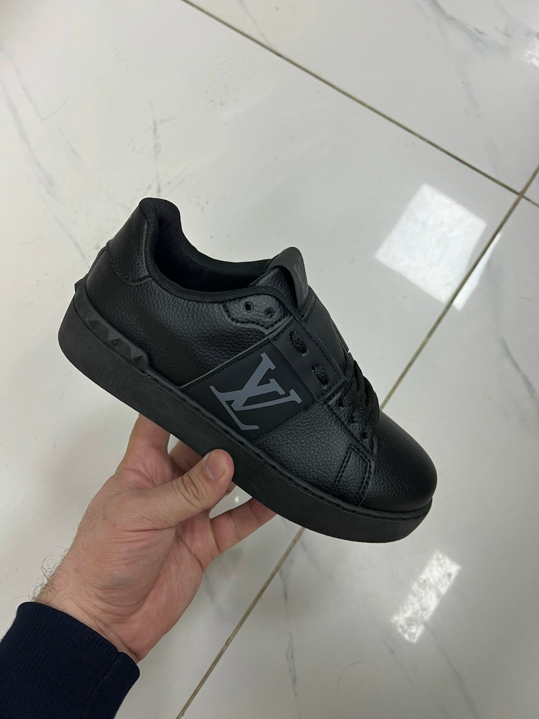 ,кеды луи витон женские,кроссовки луи витон мужские белые,кроссовки louis vuitton,кеды луи виттон