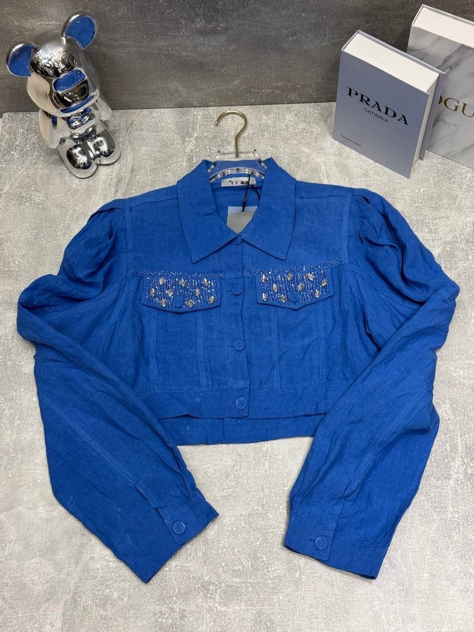 джинсовая куртка,женская джинсовая куртка,джинсовая куртка miu miu,джинсовый костюм со стразами,куртка женская