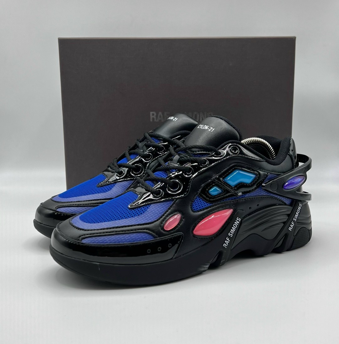 черные кроссовки cylon-21 raf simons,кроссовки raf simons cylon-21 sneaker,кроссовки raf simons cylon 21,raf simons черные низкие кроссовки,raf simons cylon-21 sneaker black & blue