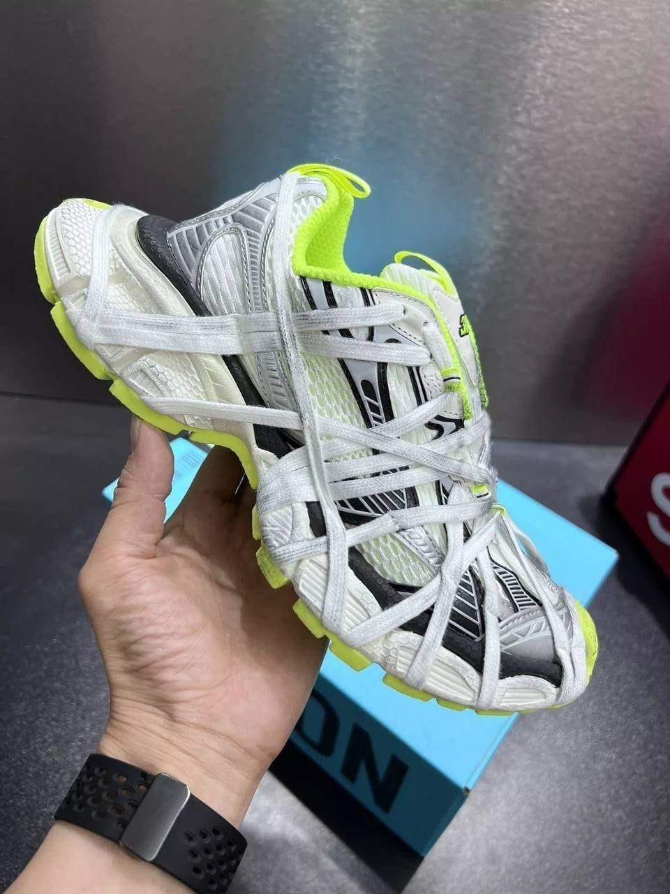 кроссовки balenciaga женские,кроссовки balenciaga,кроссовки balenciaga wmns track.2 sneaker grey neon yellow,кроссовки balenciaga runner,кроссовки balenciaga track