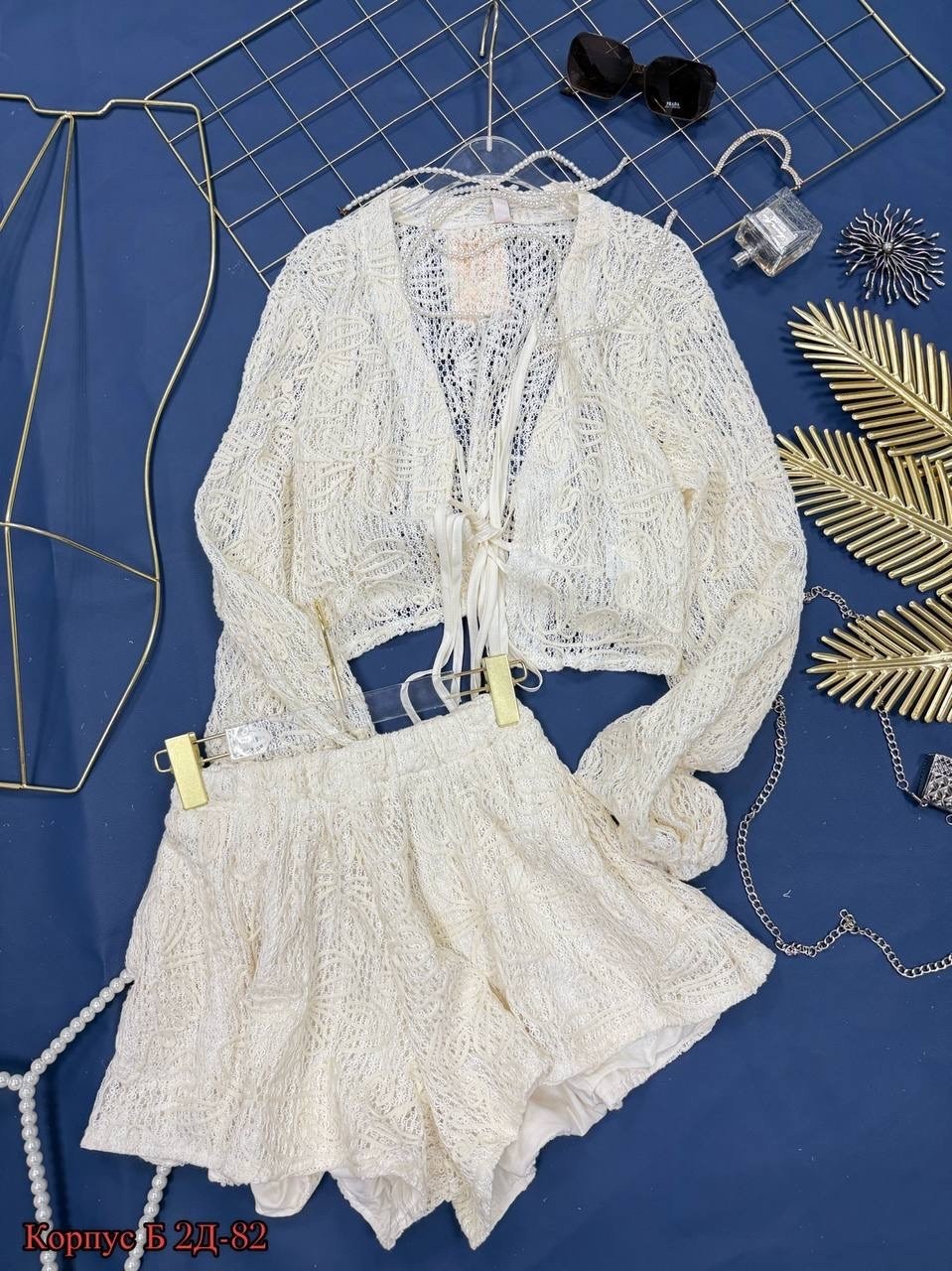 стильный костюм с рубашкой,летний костюм с шортами и рубашкой оверсайз salimis,костюм летний шорты с рубашкой rayxona,костюм с шортами,женский костюм шорты