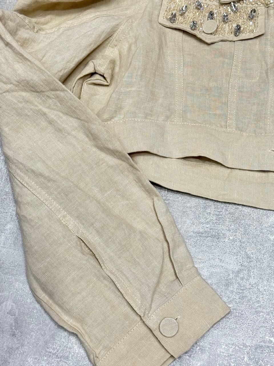 укороченная куртка,куртка женская,куртка,джинсовая куртка,короткая куртка