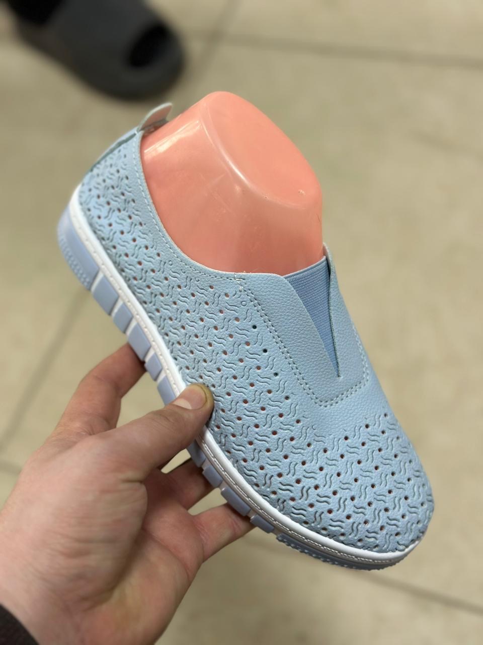 ,женские слипоны,слипоны женские розовые,слипоны с перфорацией, женская