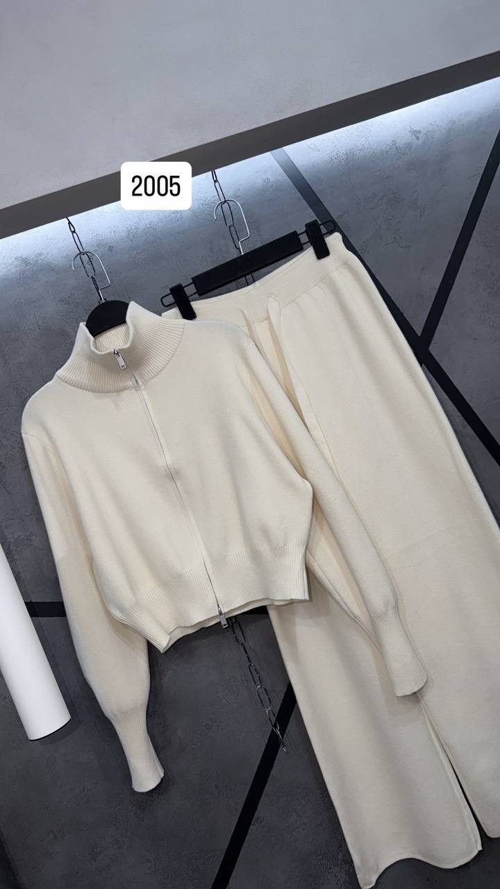 кашемировый костюм,костюм двойка кашемир,костюм трикотажный,кашемировый костюм лоро пиано,трикотажный костюм женский