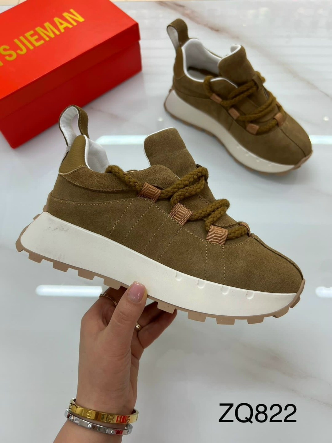 ,женские кроссовки,кроссовки комбинированные,черные кроссовки,женская