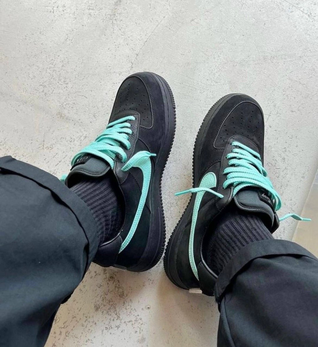 кроссовки nike air force 1 tiffany,nike air force 1 low sp tiffany and co,кроссовки nike air force 1 low sp tiffany and co черные,tiffany & co. x nike air force 1 low,tiffany nike air force 1