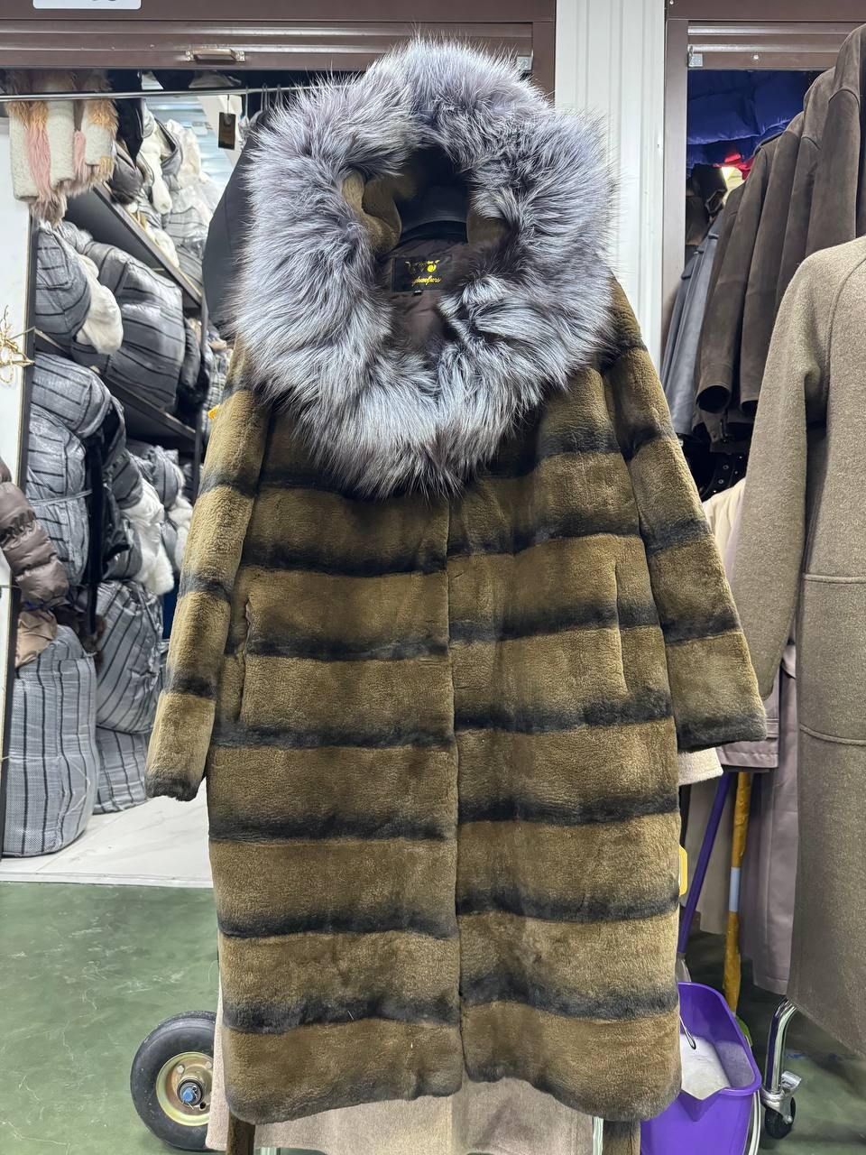 шуба,меховая шуба,норковая шуба,шуба из меха шиншиллы рекс,шуба из меха
