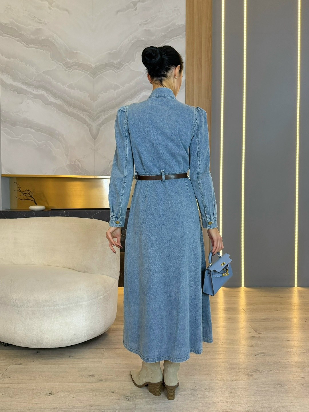 джинсовое платье,джинсовое платье женское,джинсовое платье-рубашка длины миди,джинсовое платье миди,марк спенсер джинсовое платье