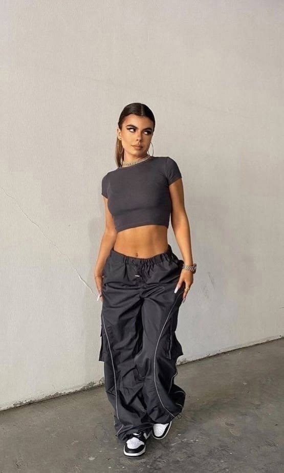 брюки с широкими штанинами,брюки женские белые,спортивные брюки с карманами,спортивные брюки женские,женские брюки с широкими штанинами