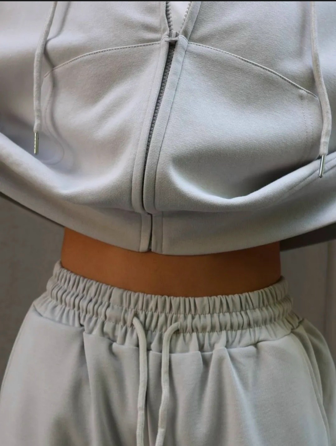 костюм повседневный спортивный,серый спортивный костюм,костюм женский спортивный с зип худи,костюм спортивный,костюм женский спортивный