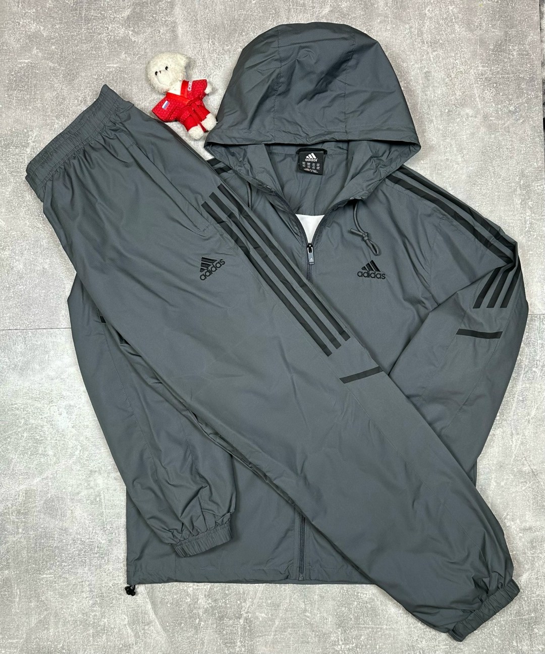 спортивный костюм adidas,мужской спортивный костюм adidas,мужской спортивный костюм adidas bs259615z007,adidas костюм,костюм адидас