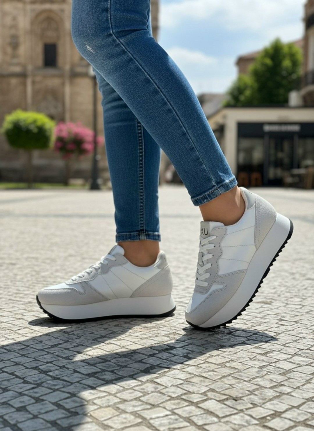 женские кроссовки,стильные кроссовки,кроссовки женские на большой подошве,белые кроссовки женские,белые кроссовки