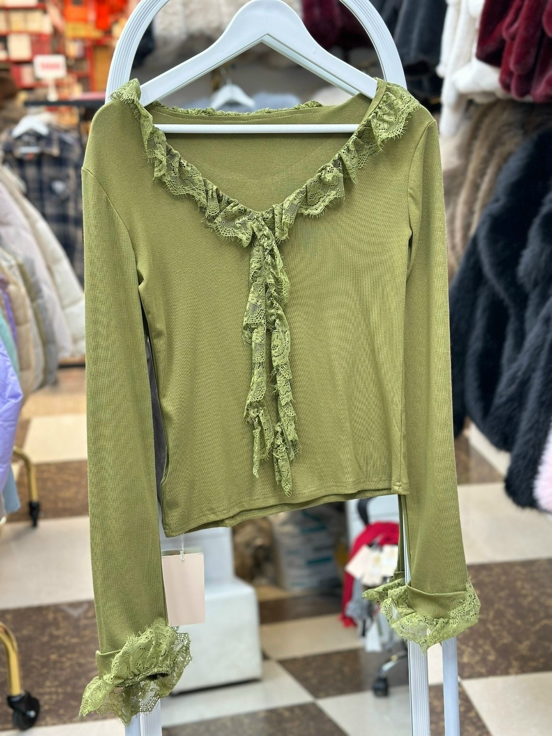 кофта нарядная,красивая кофта,женская кофта,повседневная кофта,кофта с кружевами