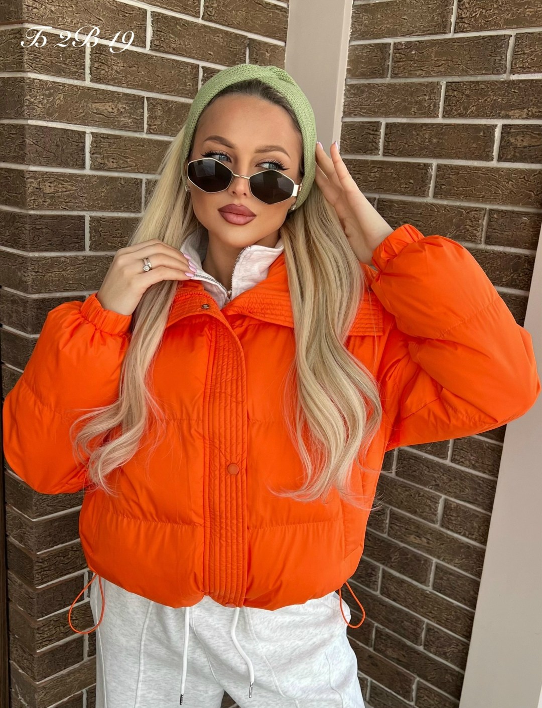 куртка,оранжевая куртка,короткая куртка,женская куртка,яркая куртка