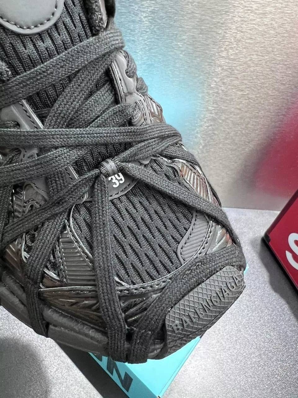 кроссовки balenciaga женские,кроссовки balenciaga 3xl extreme laces b,кроссовки balenciaga,спортивная  в стиле balenciaga track 2.0,кроссовки balenciaga track 1.0 men 542026w3bj11000 черный