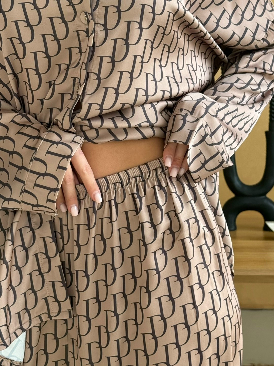 брючный костюм,брючный комплект,женский брючный костюм,стильные костюмы,костюм в пижамном стиле