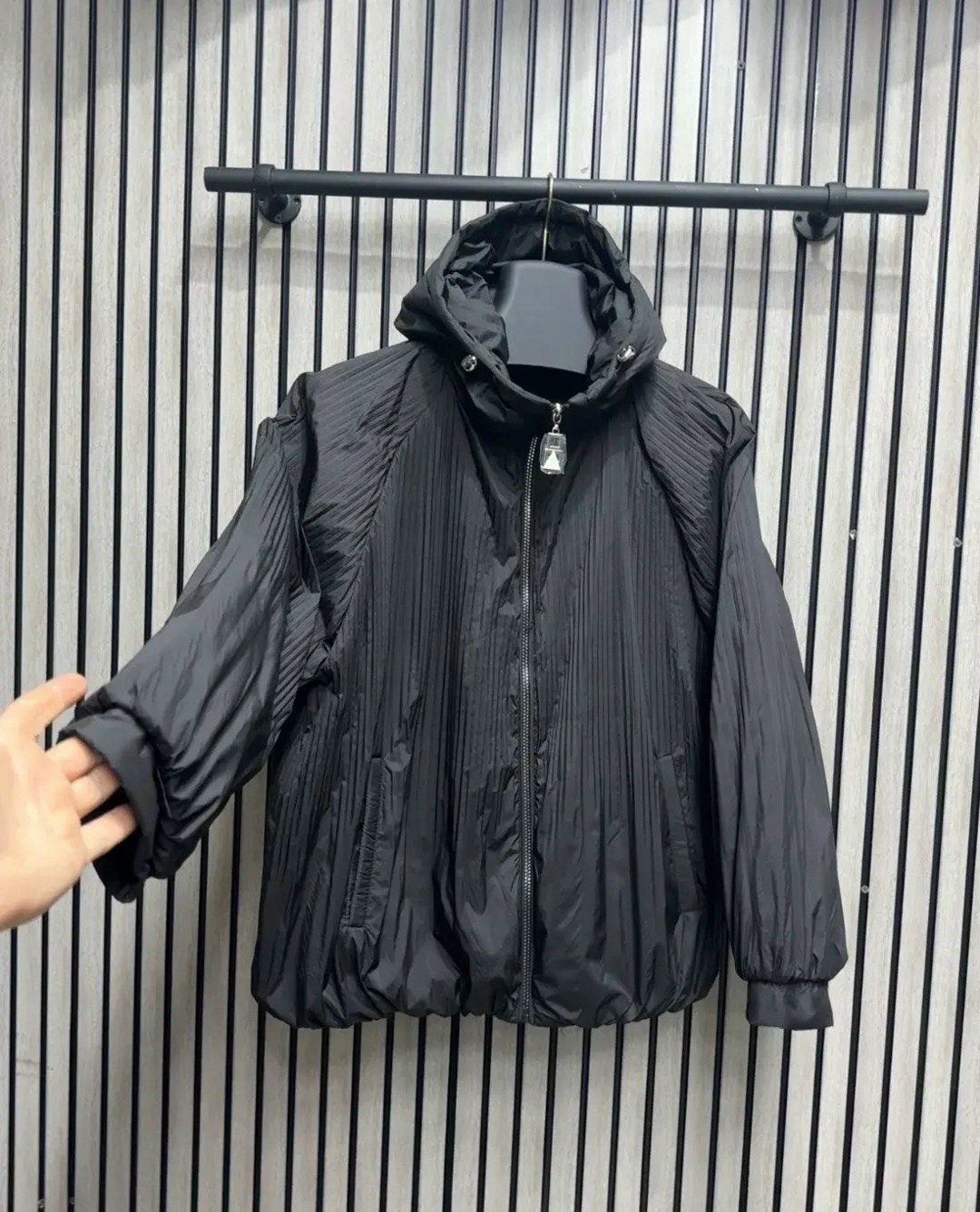 демисезонная куртка,стильная куртка,женская куртка,куртка,легкая куртка