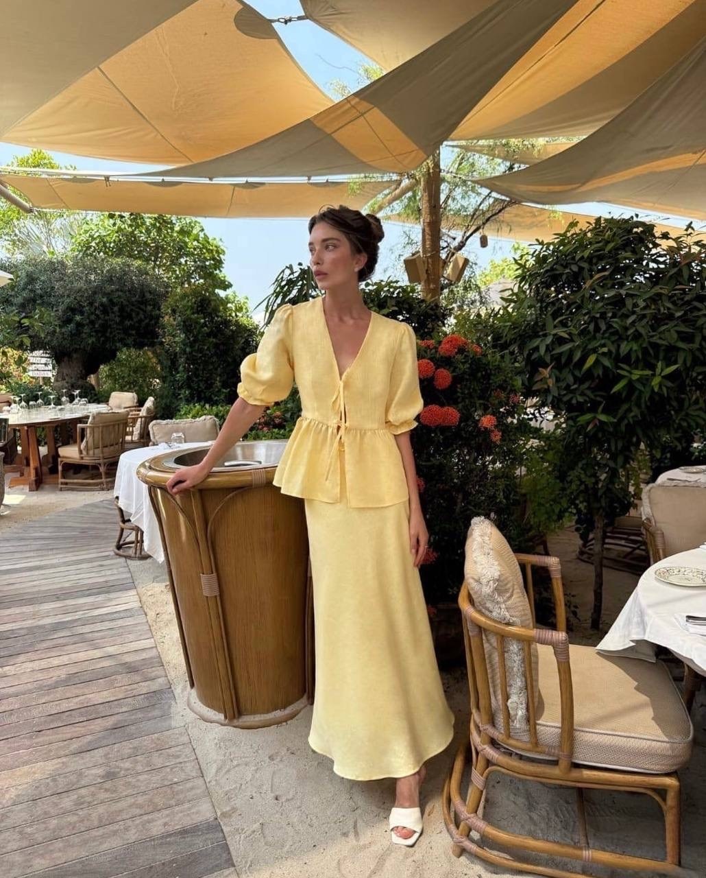 костюм с длинной юбкой,костюм желтый,летние женские костюмы,льняной костюм,костюм с юбкой