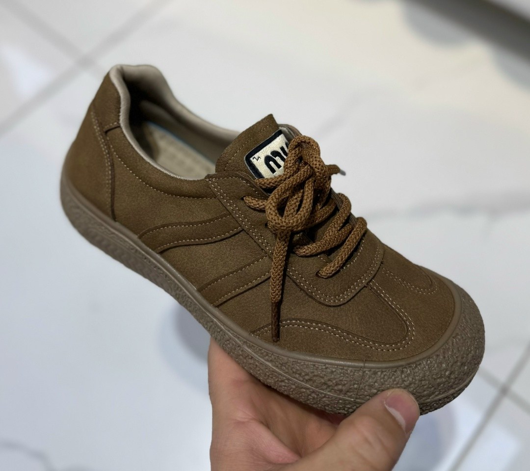 ,кроссовки женскиe,повседневная ,спортивная ,замшевые кроссовки