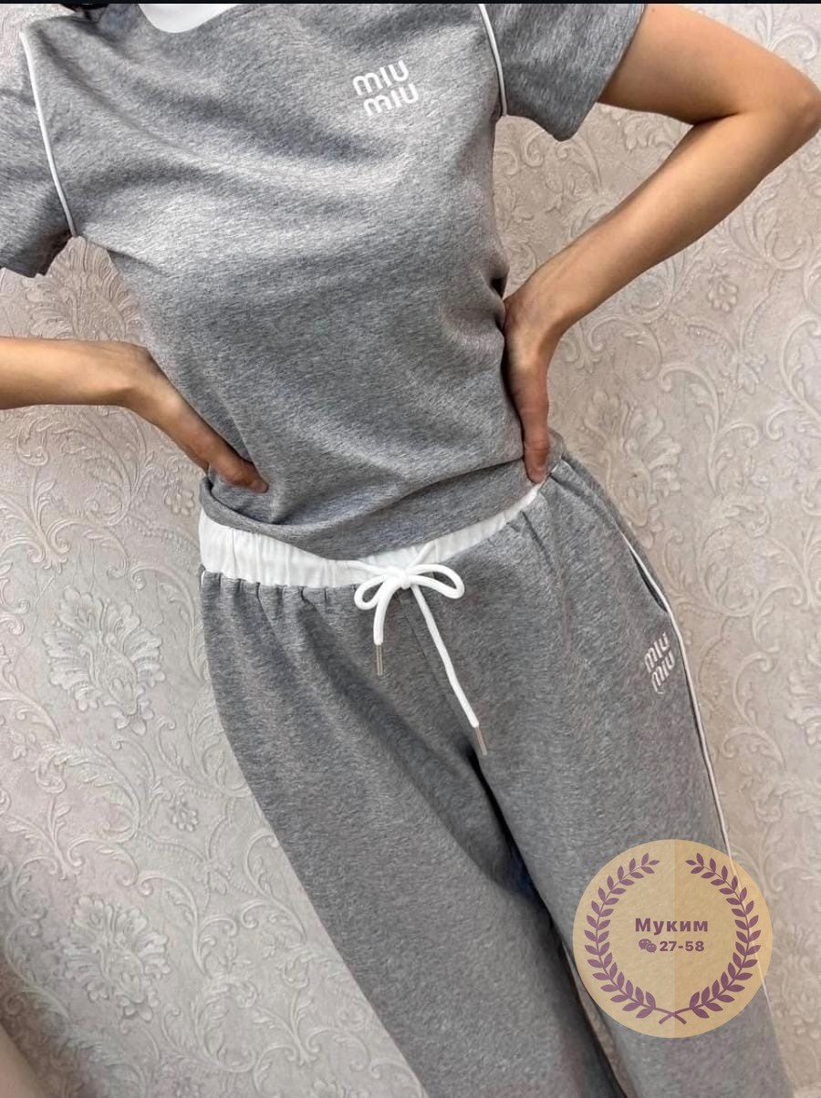 трикотажные костюмы,костюм женский,костюм бежевый,костюм спортивный,брюки спортивные