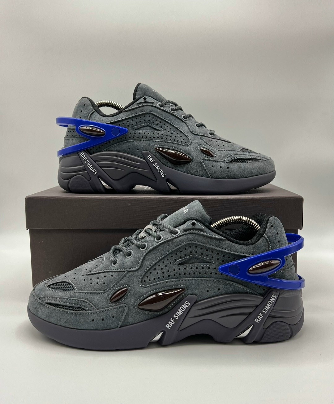 кроссовки cylon 21 raf simons черный,кроссовки raf simons (runner) cylon-21 suede,кроссовки raf simons cylon-21,raf simons (runner) cylon-21 grey,кроссовки raf simons cylon-21 серый