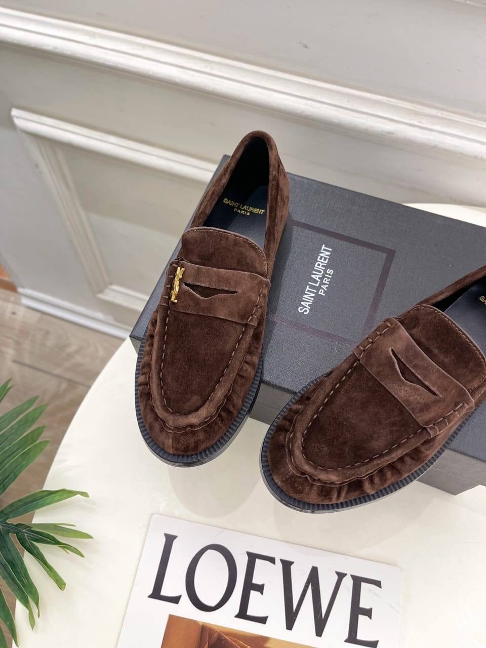 ,лоферы замшевые,мужские лоферы,лоферы коричневые,лоферы loro piana женские