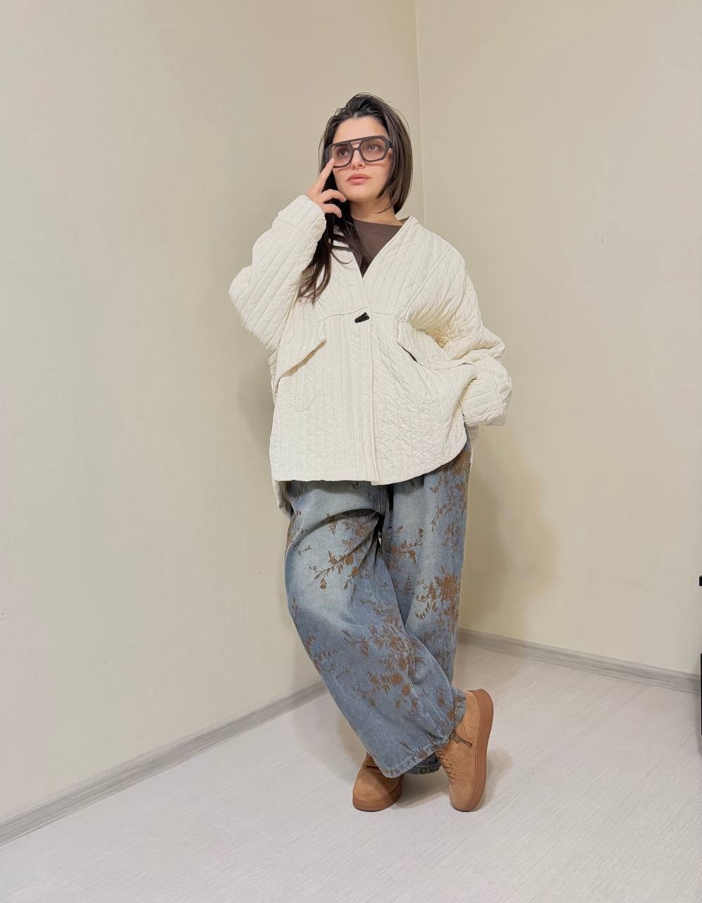 женские широкие джинсы,джинсы широкие,брюки джинсы,женские джинсы,одежда джинсы