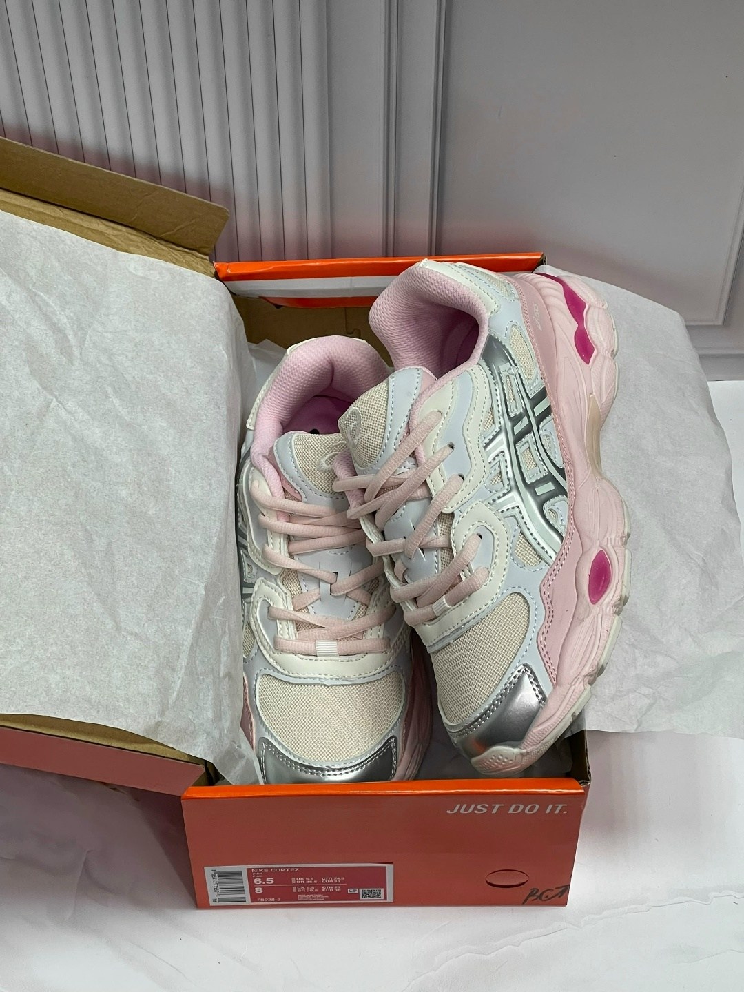 кроссовки женские asics,женские кроссовки,кроссовки asics gel nyc,кроссовки asics,кроссовки для женщин