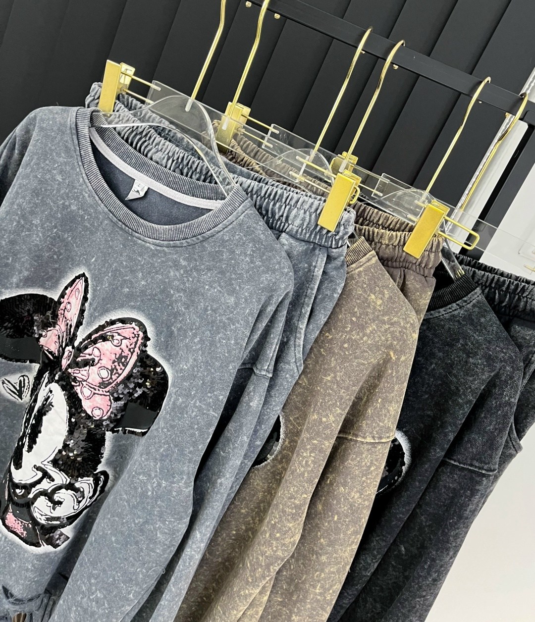 костюм трикотаж,костюм стильный,женский костюм,костюм двойка,спортивные костюм