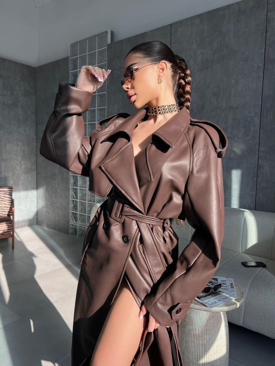 кожаный тренч,тренч эко кожа,тренч из экокожи в базовом черном цвете,пальто кожаное,тренч плащ