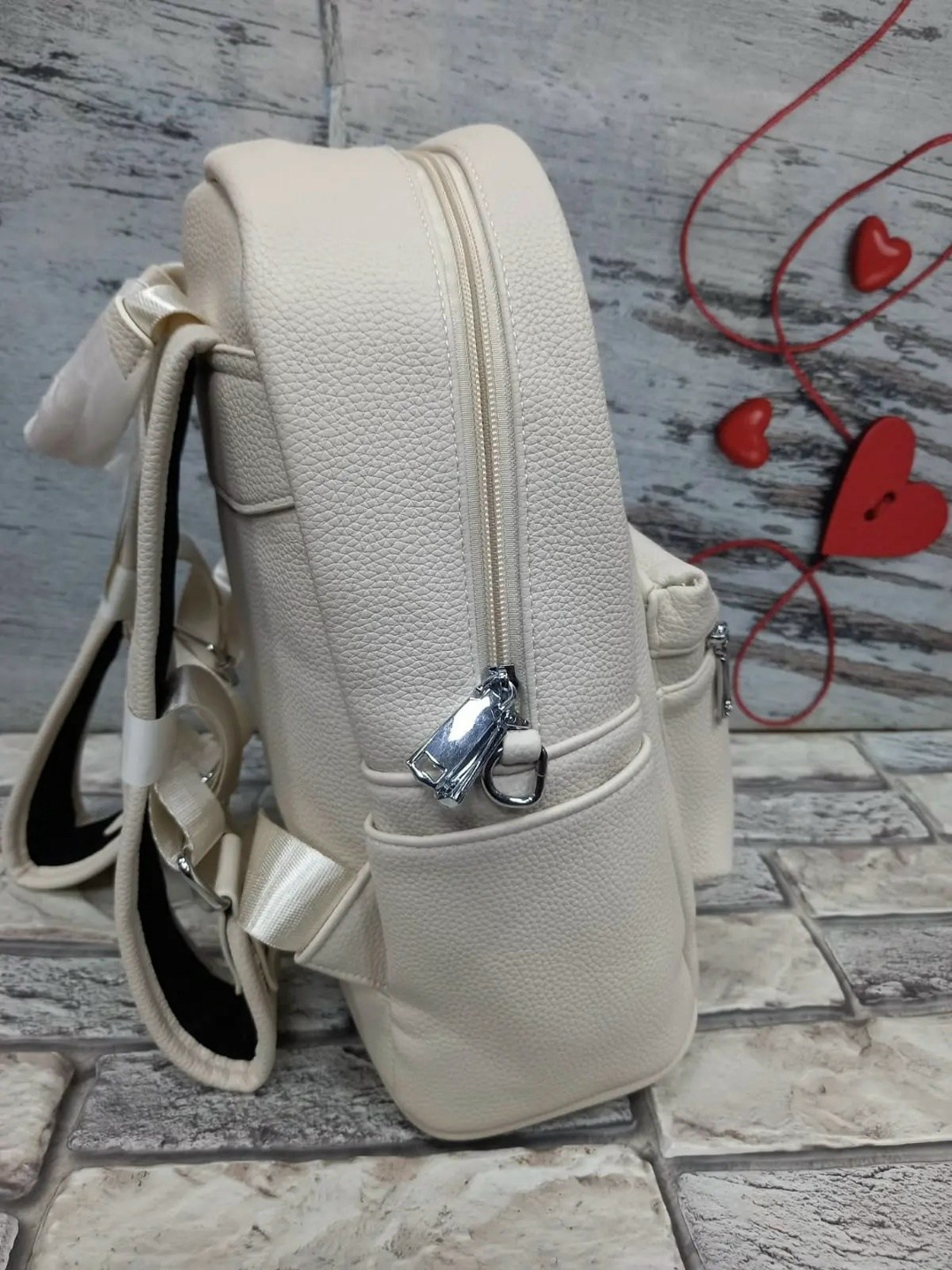 женские рюкзаки,рюкзаки,кожаные рюкзаки,зеленый рюкзак,женский кожаный рюкзак