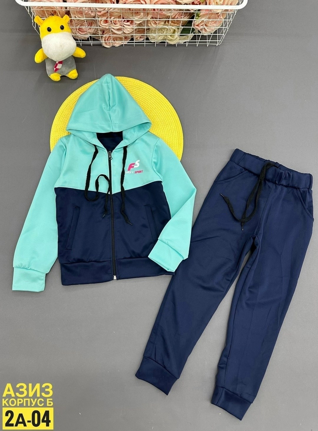 спортивные костюм,костюмы спортивные для девочки,костюмы спортивные для мальчика,костюм на физкультуру,спорт костюм