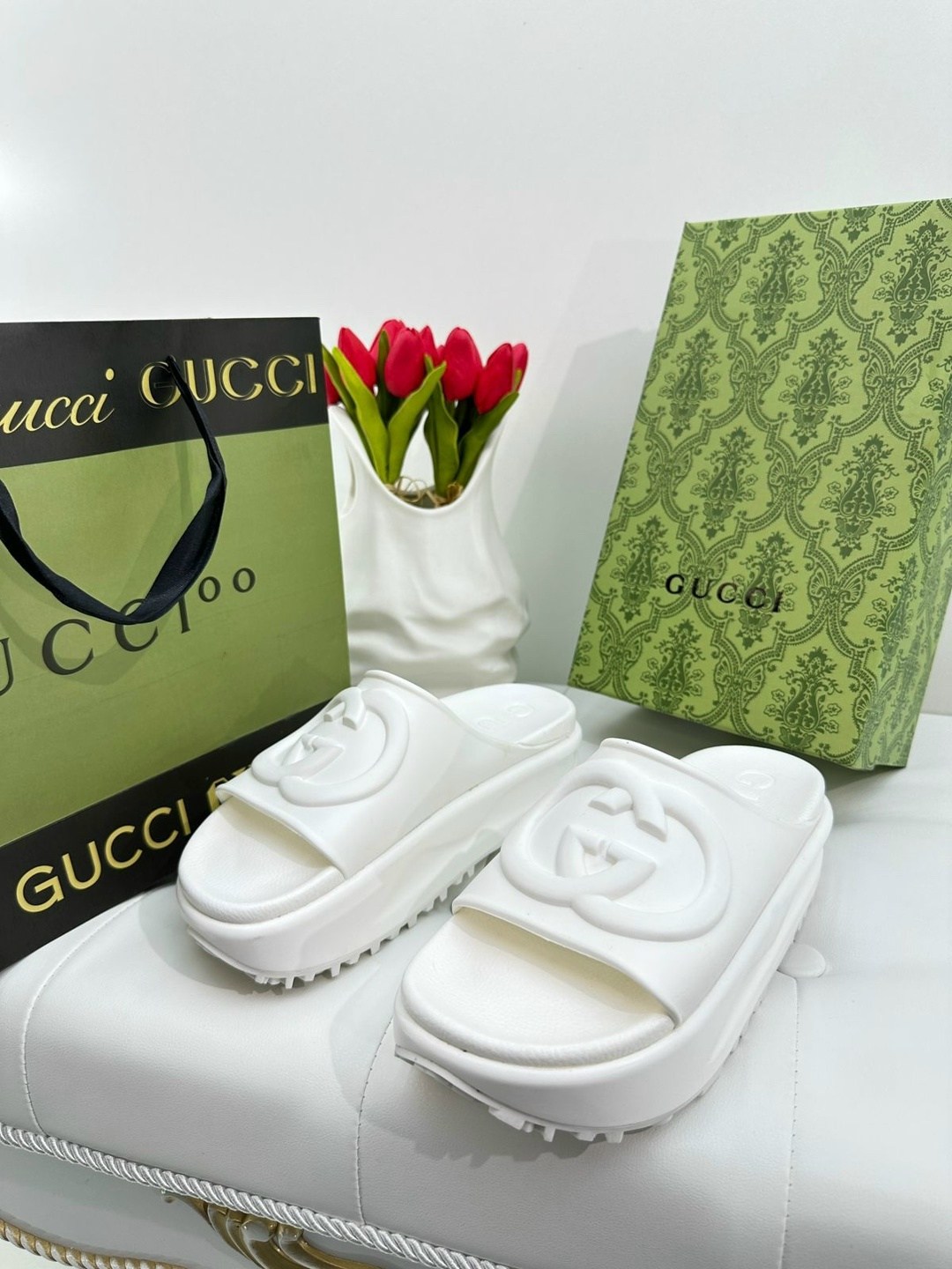 шлепки гуччи женские,шлепки гуччи,женские шлепанцы,шлепки gucci женские белые,шлепанцы gucci женские