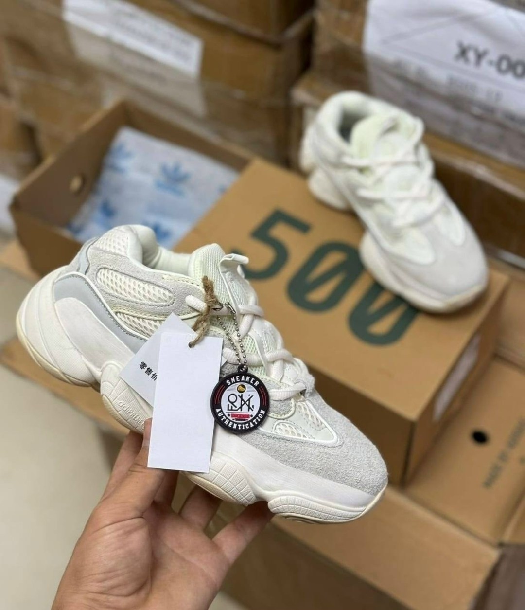 кроссовки adidas yeezy boost 500,adidas yeezy 500 bone white,adidas yeezy 500,кроссовки adidas yeezy 500,кроссовки yeezy 500