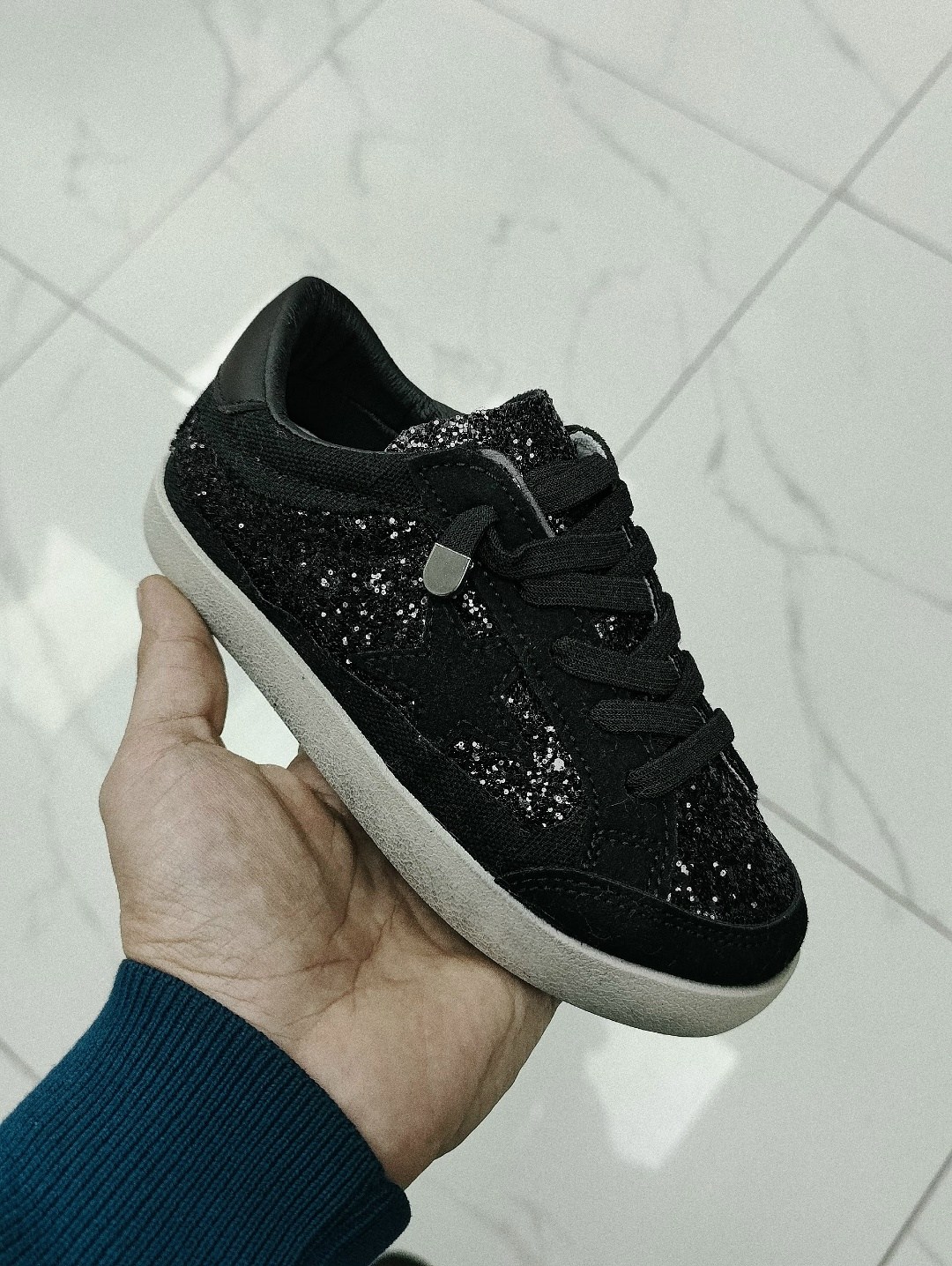 ,блестящие кроссовки,женские кроссовки,обуви,кеды женские golden goose