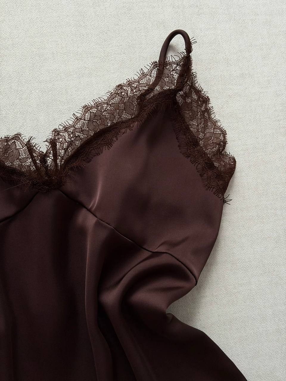 шелковый топ,топ в бельевом стиле,модные топы,топ с кружевом,бельевой топ