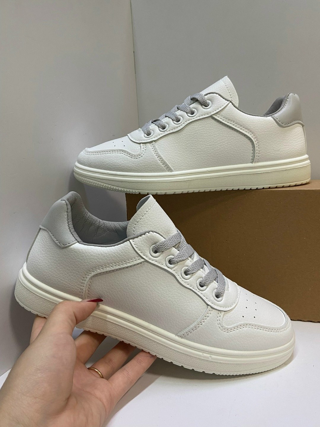 ,кроссовки женскиe,кроссовки белые женские,белые кроссовки,кроссовки для женщин