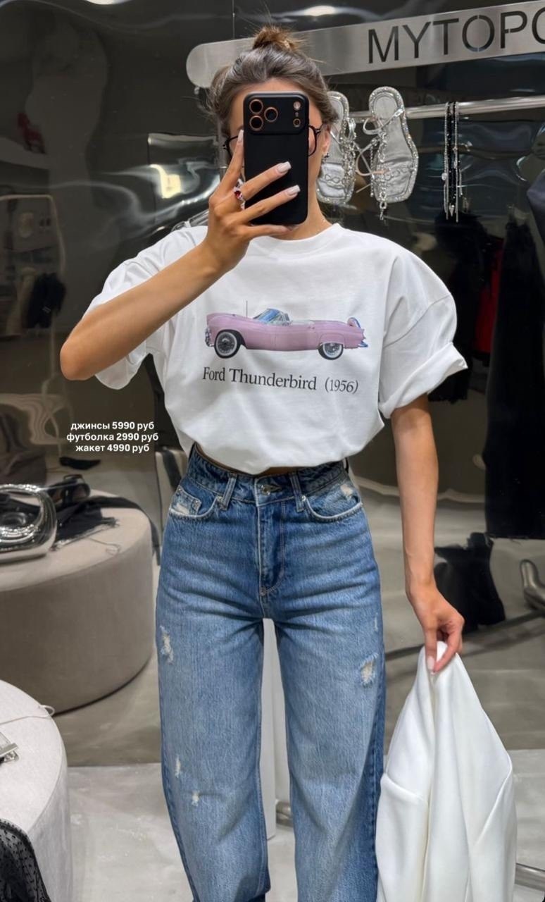 белая футболка оверсайз,футболки женская оверсайз,футболка оверсайз,джинсы - 2900 ₽ футболка - 1690 ₽