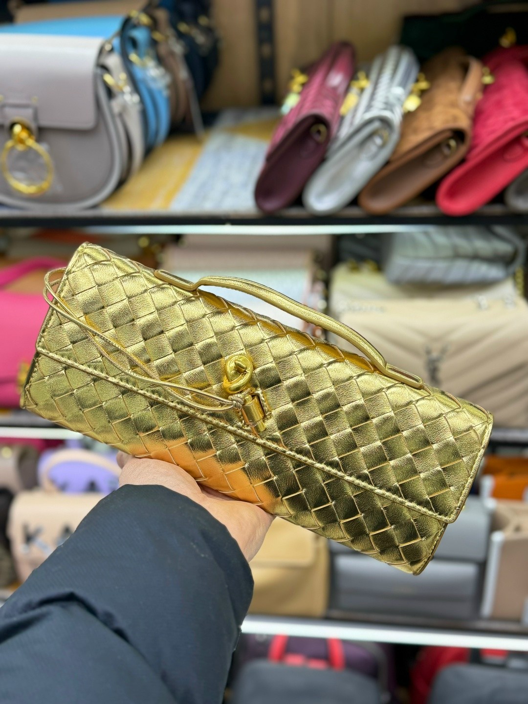 клатч bottega veneta andiamo,сумка bottega veneta,сумка женская клатч bottega veneta качества люкс из натуральной кожи,клатч,сумка клатч