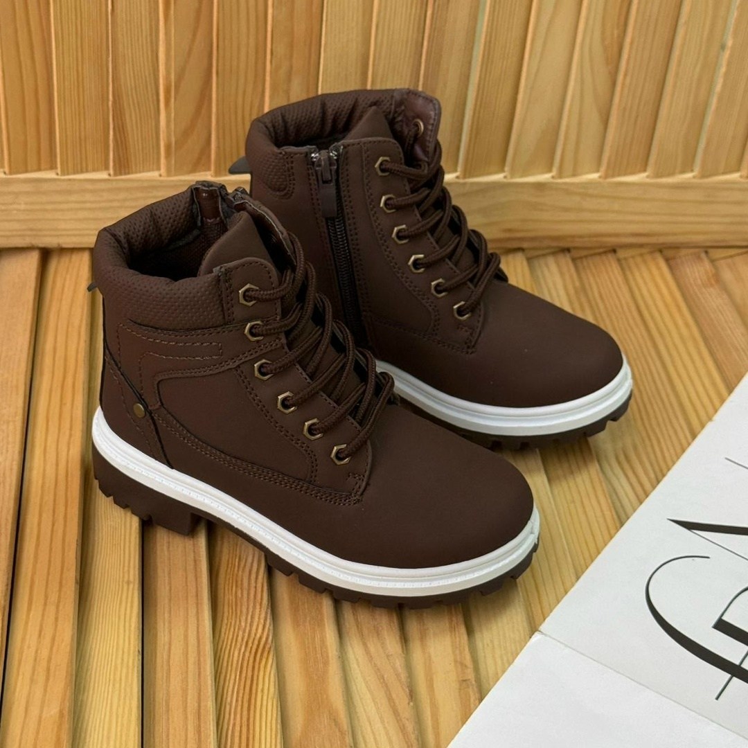 ,детские ботинки,ботинки женские зимние с ремешками,детская ,модные ботинки