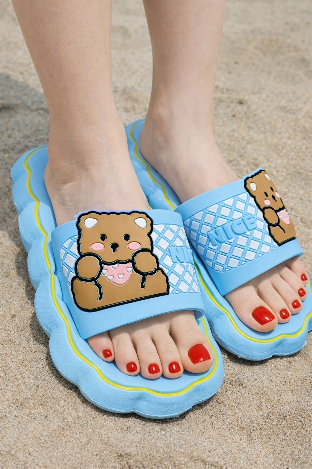 женские шлепанцы с мишкой,тапочки милые,летние тапочки,тапочки модные,тапки модные