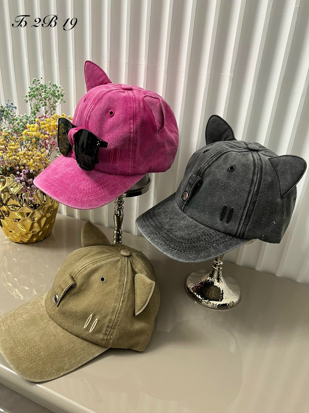 женский красный костюм miu miu,женский костюм,красный женский костюм,костюм женский спортивный,спортивный костюм