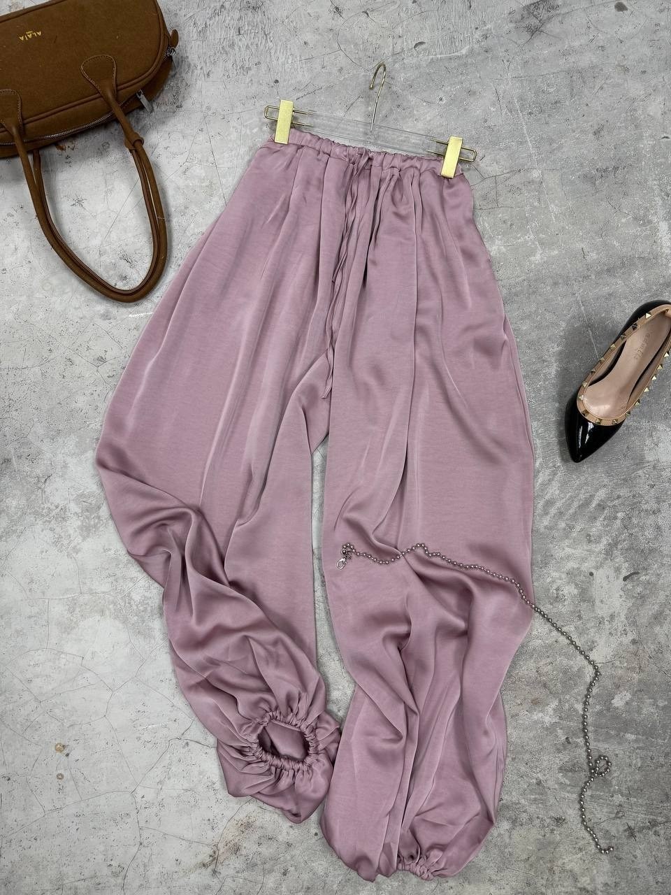 брюки-палаццо,брюки палаццо 2026,брюки палаццо с завышенной талией,брюки палаццо женские,широкие брюки