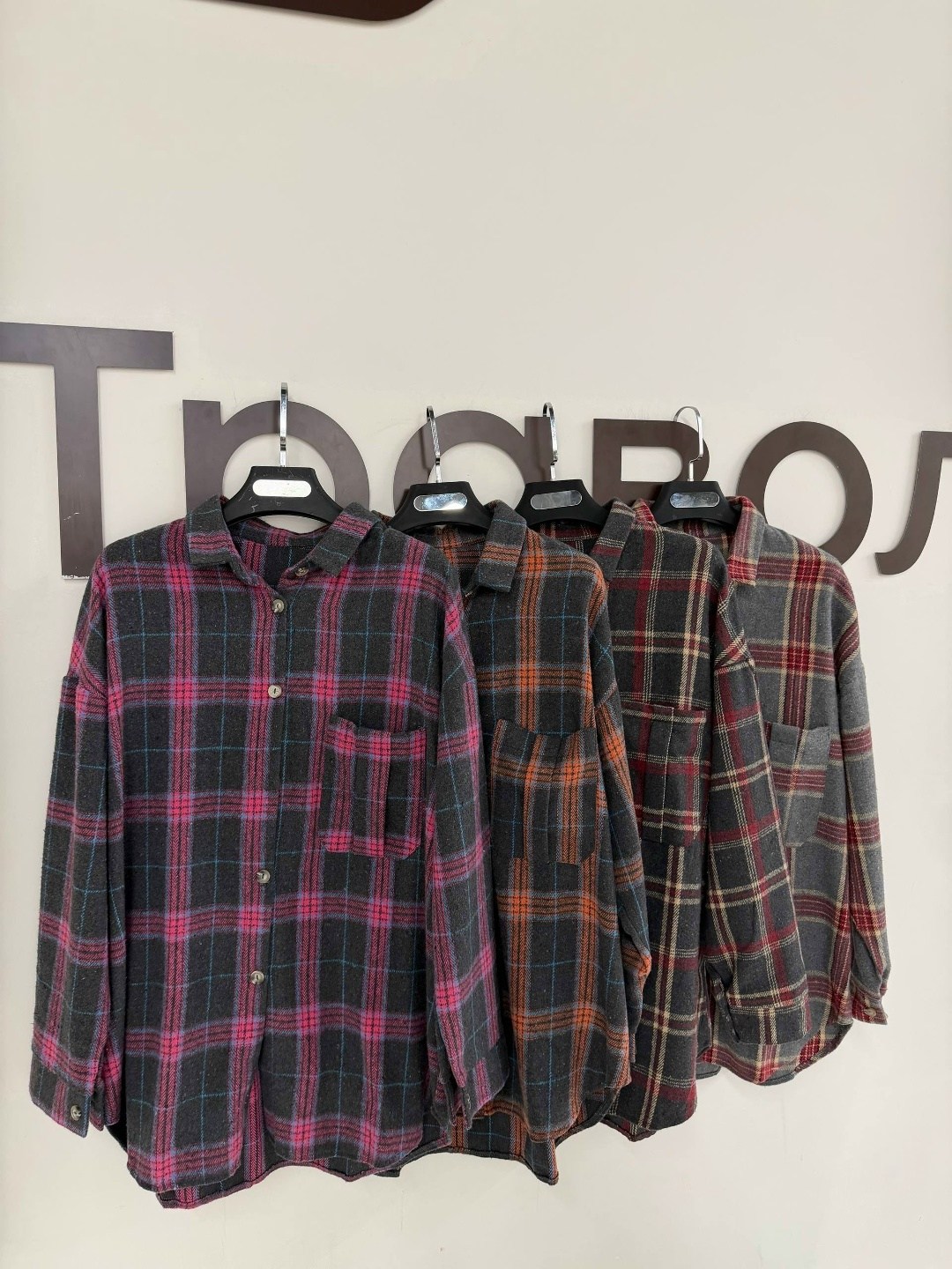 женская рубашка в клетку оверсайз,рубашка женская в клетку,клетчатая рубашка,рубашка в клетку,клетчатая рубашка женская