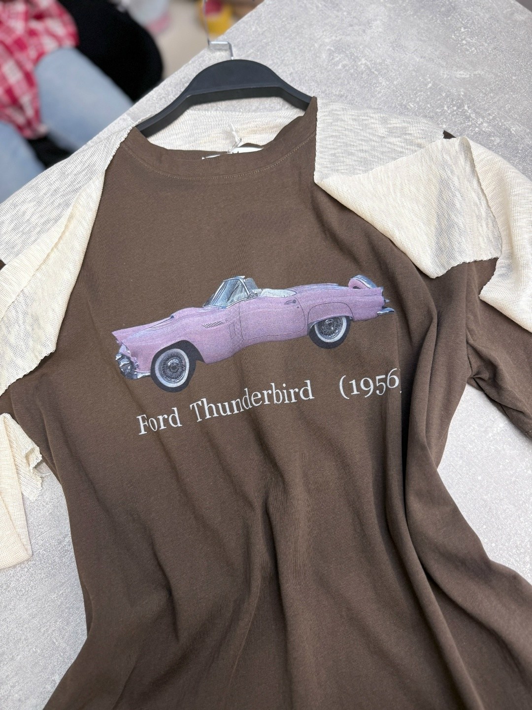 белая футболка оверсайз,футболки женская оверсайз,футболка оверсайз,джинсы - 2900 ₽ футболка - 1690 ₽