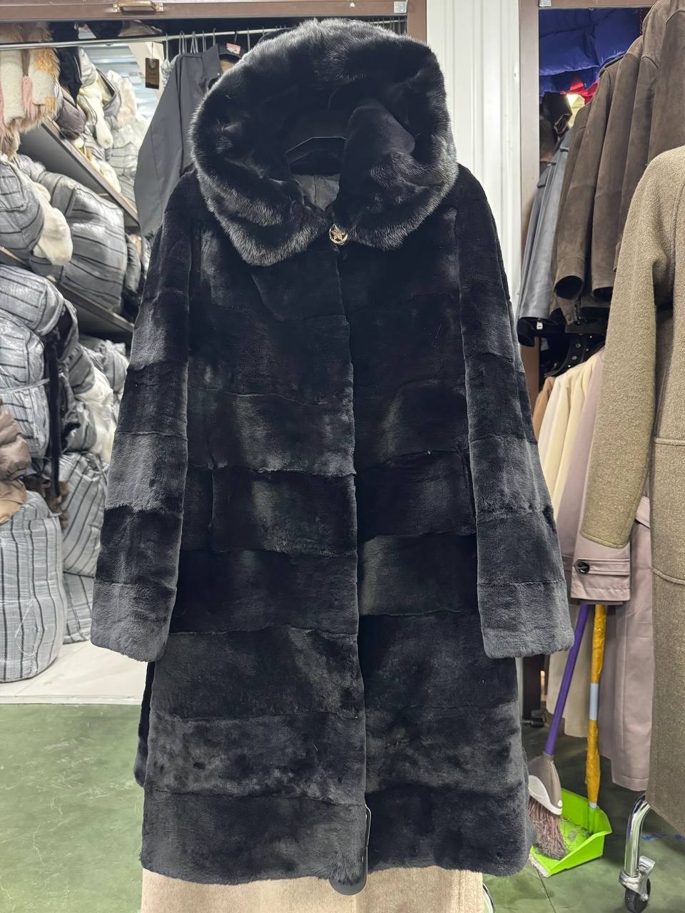 мутоновая шуба снежная королева,шуба из мутона,мутоновая шуба,шуба из мутона снежная королева,шуба натуральная из овчины мутон длинная bavnis